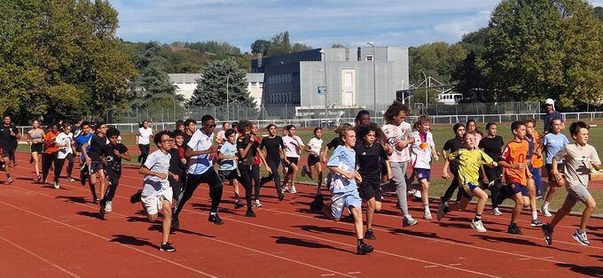 Une vraie réussite ce Cross du collège 2026 ! Merci à toutes et tous !